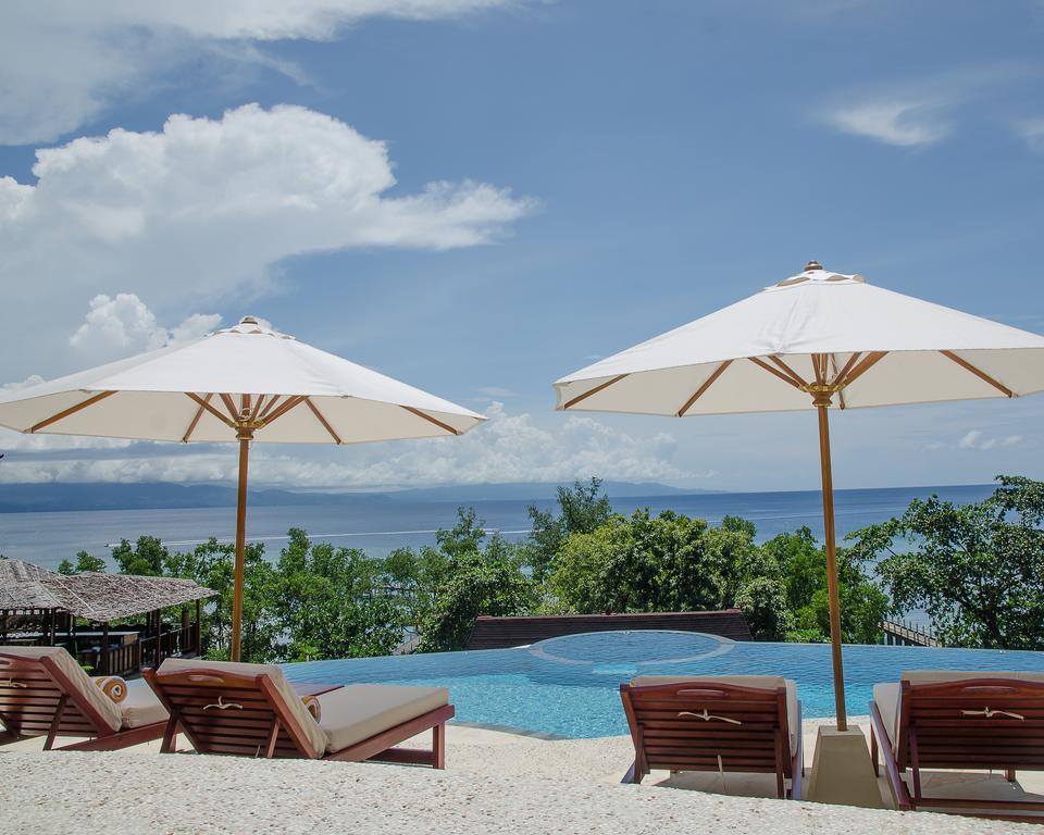 Bunaken Oasis Dive Resort And Spa Exterior foto